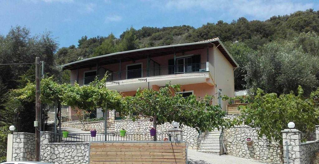 Rania Apartments Áyios Nikítas Esterno foto